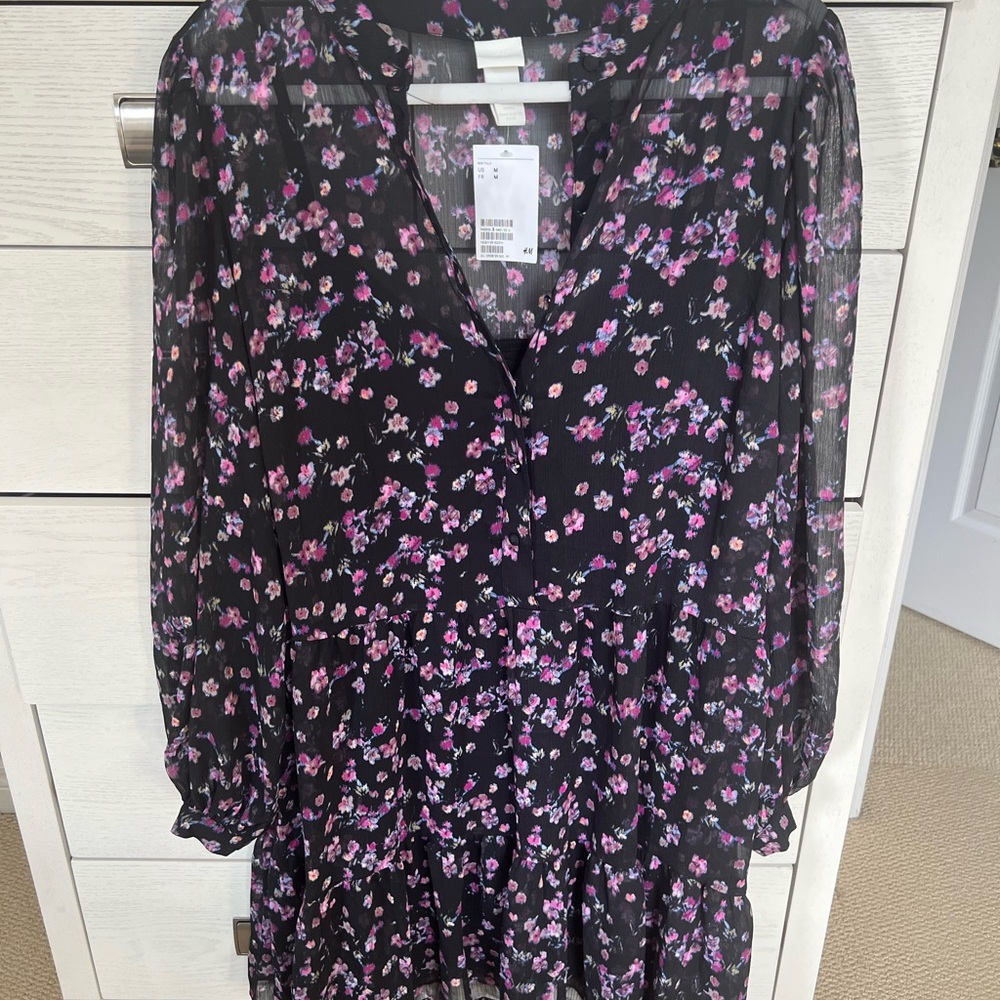 H&M Floral Flowy Black Dress size M
